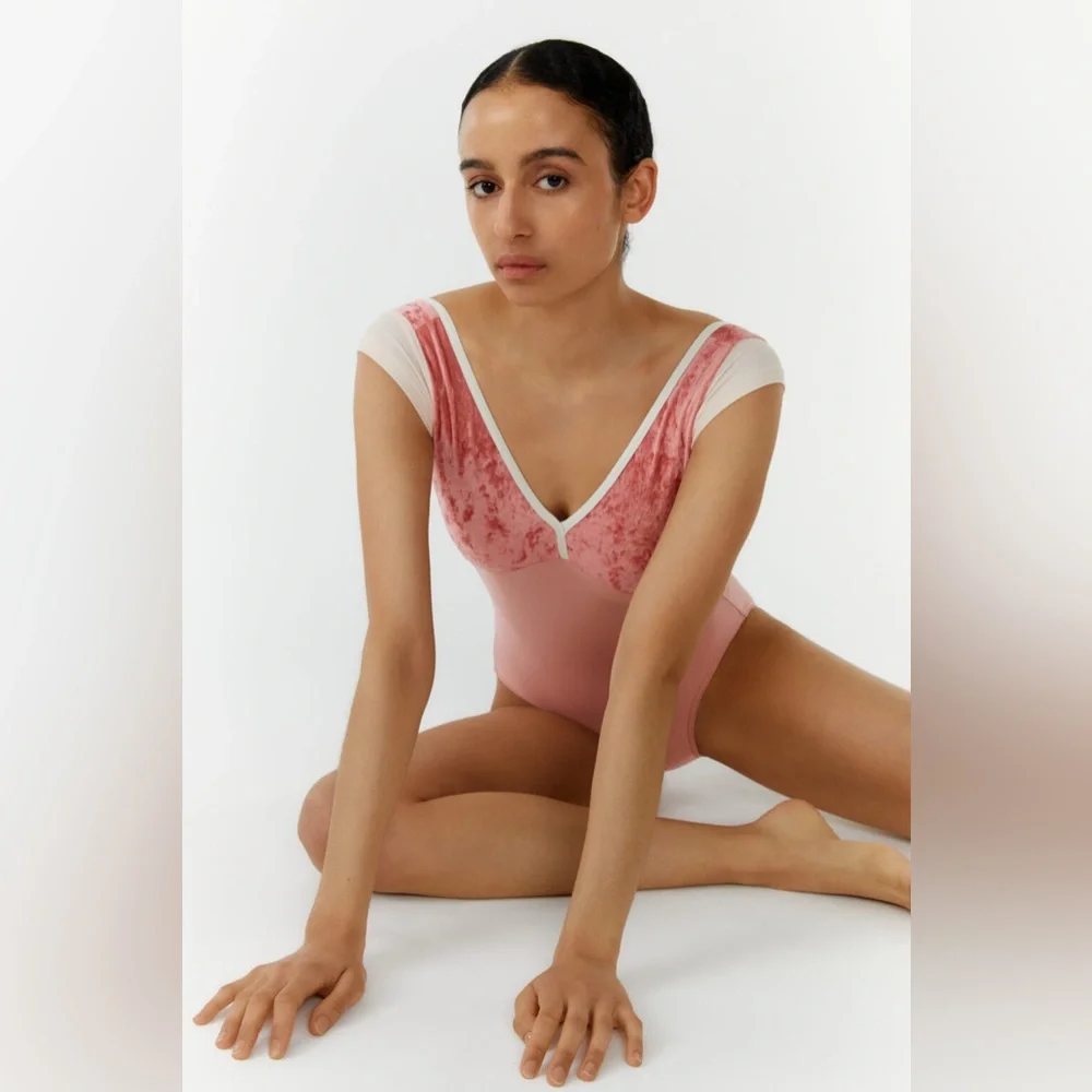 SOLD: Yumiko Contrast Alicia | Crushed Velvet - Romance | Medium - Picture 8 of 10